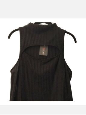 Curvy Sense Plus Size 1X Top Black Ribbed Cutout Open Sides Metal Ring Detail